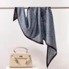Bufanda de Seda y Lana Estilo Nuevo 2026 con Encaje de Lujo y Patrón de Diamantes, Adecuada para Blusas de Mujer y como Bufanda Decorativa para el Cuello