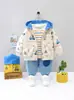 Ropa de punto para niños Traje de bebé Primavera y Otoño 2021 Ropa nueva para bebé Ropa para niños Estilo coreano Conjunto moderno de tres piezas de manga larga