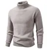 Suéter de gola alta masculino de inverno novo transfronteiriço, uma camada de base quente casual, fashion e versátil para jovens.