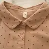 Camisa de Algodón Puro Estilo Vintage con Cuello de Muñeca de Lunares, Ambiente Retro y Artístico, Camisa Básica Versátil que Reduce la Edad para Estudiantes