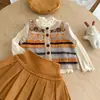 Conjunto de Menina Limão para Bebê Outono Novo Estilo Bebê Estiloso Colete Xadrez com Diamantes Camisa Básica Saia Plissada Conjunto de Três Peças Estilo Coreano
