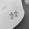 Novo estilo frio ins diamante-incrustado orelha cruzada osso clipe nicho personalidade design senso simples all-match brincos de moda
