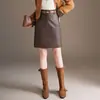 Falda de cuero ajustada que cubre la cadera para mujer, nuevo estilo otoño 2026, elegante, versátil, rejuvenecedora, de cintura alta, minifalda, ajustada a la cadera, moderna