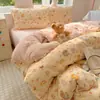 Conjunto de Roupa de Cama de Lã de Leite Desenho Animado 2026 Novo Dormitório Estudantil Conjunto de Três Peças com Fronha e Lençol com Fronha de Lã Coral Dupla Face