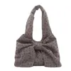 Bolsas femininas estilo doce no atacado, nova coleção inverno 2025, bolsas de ombro de nicho com laço, bolsas versáteis de axila