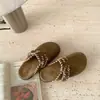 Sandálias Birkenstock Originais de Couro Macio para Mulheres, Novo Estilo Primavera 2026, Mules Fechadas Retro Fofas e Peculiares Inspiradas em Birkenstock, Tendência