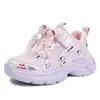 Zapatillas para niñas 2026 primavera y otoño nuevos zapatos casuales elegantes con suelas blandas, antideslizantes, versátiles tipo "dad shoes", zapatillas de correr para niños
