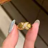 Anel Vintage Entrelaçado Cravejado com Diamantes em Prata de Lei S925 para Mulheres, Design Aberto Ajustável, Estilo de Nicho de Alto Padrão, Luxo Leve, Item Versátil Novo na Moda