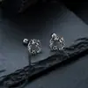 Pendientes Retro de Acero de Titanio de Estrella y Luna Color Rosa para Hombres, Pendientes de Circonita de Alta Gama Europeos y Americanos para Mujeres, Accesorios de Joyería Transfronterizos al por Mayor