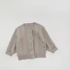 Suéter Infantil Estilo Primavera e Outono Cardigã de Tricô para Bebê Menina Mais Fácil de Combinar Roupas Casuais Infantis Tops Estilo Ocidental Cor Sólida Top