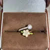 Anillo de Perla de Agua Dulce de Moda con Flores de Pintura al Óleo de Colores, Temperamento de Lujo Ligero, Joyería de Gama Alta Versátil Anillo para Mujer