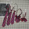 Al por mayor uniforme escolar para secundaria y preparatoria Escuela Primaria corbata material escolar sin nudos rayas azules y rojas jardín de niños Estilo Universitario