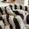 Manta Jacquard de Terciopelo de Leche de Invierno Manta Gruesa Cálida de Franela Manta de Terciopelo Coral de Invierno Cubierta para Sofá Cama