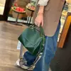 Bolso cruzado vintage de cuero genuino de lujo para mujer, nuevo 2026 verano-otoño, casual, versátil, con sensación de alta gama y diseño de almohada de gran capacidad