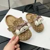 Mules de Plataforma Cerrados Estilo Retro Francés para Mujer Primavera/Otoño 2026 Nuevo Estilo Antideslizantes para Uso al Aire Libre con Faldas Chanclas Birkenstock