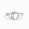 Anillos Dobles Entrelazados de Venta Caliente Transfronteriza para Mujer, Moda de Nicho de Lujo Ligero, Joyería de Mano Versátil de Moda Europea y Americana Incrustada con Diamantes al por Mayor