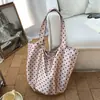 2026 Verano Nuevo Versátil Estilo Coreano Casual Literario Bolso de Mano de Moda Lunares Bolso de Hombro Único para Mujer Bolso de Axila