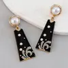 Pendientes Cuadrados de Perlas Incrustados con Diamantes Vintage Europeos y Americanos, Pendientes de Lujo Ligero de Gama Alta, Pendientes Estilo Palacio Retro