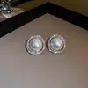 Pendientes Vintage Estilo Francés con Ojo de Gato Incrustado de Diamantes y Perlas, Pendientes de Lujo Ligero de Gama Alta, Exquisitos y Modernos Accesorios para Orejas Versátiles al por Mayor