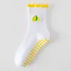 Meias de Pilates Femininas Antiderrapantes Meia-bota Meias de Yoga Borda Enrolada Bordado de Desenho Meias Profissionais para Fitness Indoor Corrida Esportes