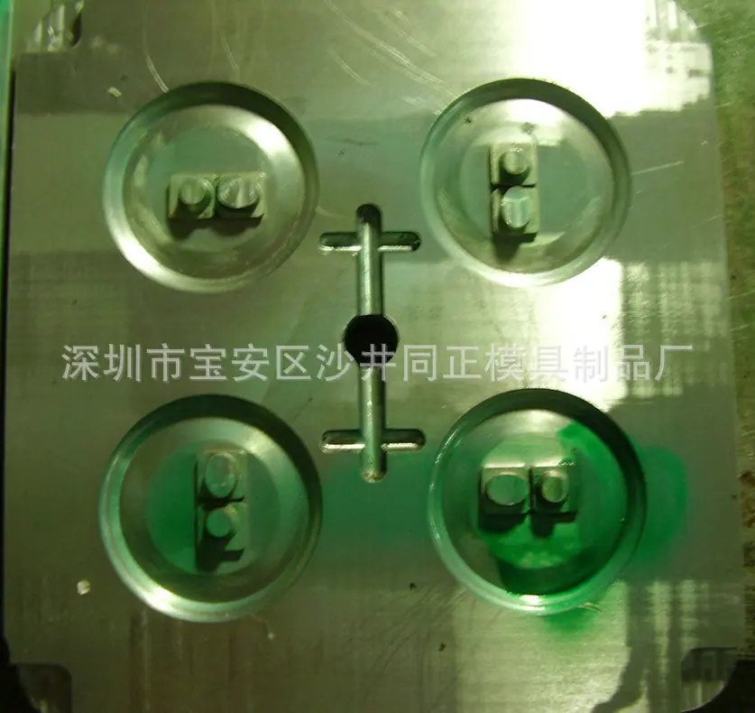 塑胶模具 (3)