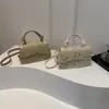 Moda nova transfronteiriça temperamento elegante renda tecida palha tecida personalidade ombro único transversal pequena quadrada bolsa feminina fábrica customizada