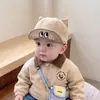Chapéu de Bebê Outono e Inverno Estilo Coreano Fashionável Quente Chapéu Bico de Pato Chapéu de Baseball à Prova de Vento para Exterior Infantil Chapéu de Estilo Tendência Legal