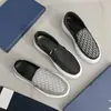 Zapatos Dior 2024 de Punta Redonda de Piel Genuina Disponibles de Bajo Caña Adhesivos de Piel de Cordero Color Azul Planos Casuales Versátiles que Aumentan la Altura