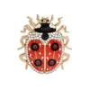 Broche Joaninha Sete Estrelas Ecológico com Esmalte e Incrustação de Diamante, Design de Inseto Multicolorido, Broche para Casaco e Terno