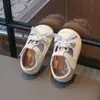 Otoño 2026 Nuevos Zapatos para Caminar de Bebé Versión Coreana Lindos Dibujos Animados Zapatos de Suela Suave para Niños y Niñas Zapatos de Cuero para Niños Pequeños