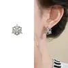 Nuevo Pendiente de Hueso de Oreja de Circonita con Personalidad Exquisito Pequeño Pendiente de Oreja Micro-Pavimentado Joyería Cuadrado de Diamante Completo Azúcar Sensación de Alta Gama Pendiente de Oreja Súper Brillante
