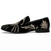 Zapatos de cuero casuales de negocios para hombre retro de punta afilada estilo británico zapatos de cuero con cordones para hombre bordados estilo coreano zapatos de hombre de talla grande