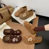 Estilo Lindo Birkenstocks de Gamuza para Mujer 2026 Otoño Nueva Llegada Velcro Slip-on Decoración de Flor Mocasines Casuales