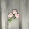 3 Cabezas de Rosas Anna Salón de Bodas Decoración Flores Artificiales Accesorios para Fotografía Flores de Rosa Multicabezal Rosas Centrales