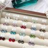 Pendientes grandes, brillantes y brillantes con forma de gusano de oreja de 8 mm con diamantes redondos brillantes, con personalidad femenina, exagerados y atractivos.