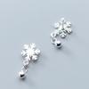Aretes de copo de nieve cepillados para damas estilo coreano frescos y dulces mori cuentas plateadas aretes pequeños aretes de navidad venta al por mayor