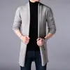 Suministro de fábrica una generación de cárdigan fino para hombre joven primavera y otoño camiseta interior abrigo de punto suéter de color liso