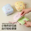 Bolsa Quadrada Girly Heart para Armazenamento de Cosméticos Estilo Coreano Pequena Xadrez Bolsa para Absorvente Íntimo Estudante Pequena Bolsa para Cabo de Dados de Fone de Ouvido