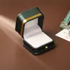 Caixa de Anel de Couro PU de Alta Qualidade com Borda Dourada Caixa de Presente para Joias Caixa de Embalagem de Presente para Colar, Pulseira, Pingente Dropshipping