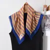 Pañuelo Cuadrado Pequeño 100% Algodón, Suave y Amigable con la Piel, Transpirable, Adecuado para Todas las Estaciones, Estilo Artístico, Pañuelo Decorativo Versátil, Bufanda para Cuello para Mujer