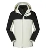 Chaqueta Tres en Uno de Bloques de Color para Otoño e Invierno con Forro de Plumas para Hombre, Cortavientos, Impermeable, Cálida, Chaqueta de Montañismo para Exteriores, Personalizable