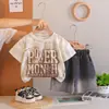 Conjunto de Verano para Niños Estilo Coreano Ropa para 1-5 Años, Ropa de Verano Elegante y de Moda con Estampado de Letras Conjunto de Dos Piezas de Manga Corta
