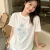 Camiseta Blanca de Manga Corta con Estampado de Margaritas para Mujer, Estilo Holgado y Relajado, Diseño Único, Hermosa Prenda Blanca de Algodón Puro