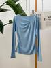 Camisa Base de Lã Lyocell com Ombros Inclinados e Gola Volumosa, Tecido Único Original, Gola Assimétrica Inclinada, Malha Slim Fit