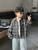 Camisa de Cuadros con Bordado de Letras para Niño de Primavera y Otoño Estilo Coreano Camisa Casual Bonita para Niños Pequeños y Niños Pequeños Comercio Exterior