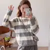 Conjunto de Otoño Meilaad: Suéter de Punto a Rayas con Cuello Redondo para Mujer, Nuevo Diseño 2026, Top Único y Hermoso de Manga Larga