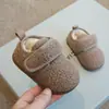 Pantuflas de Algodón para Niños de Invierno Bebé Suave Suela Suave Zapatos para Niños Pequeños Niños Zapatos para el Hogar de Interior Peludos Raíz Antideslizante Niños