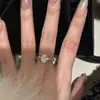[Destinado] Anillo de Línea Tridimensional Huevo de Paloma Paternon Antiguo de Año Nuevo Anillo Avanzado para Pareja