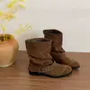 Botas de tornozelo estilo retrô com fivela, botas de montaria plissadas da moda, botas de motociclista, simples e elegantes, versáteis, com salto grosso