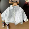 Chaqueta Camisa Rayada Patchwork para Bebé Niño Primavera y Otoño Infantil Manga Larga Bordado de Dibujos Animados Versátil Cuello Camisero